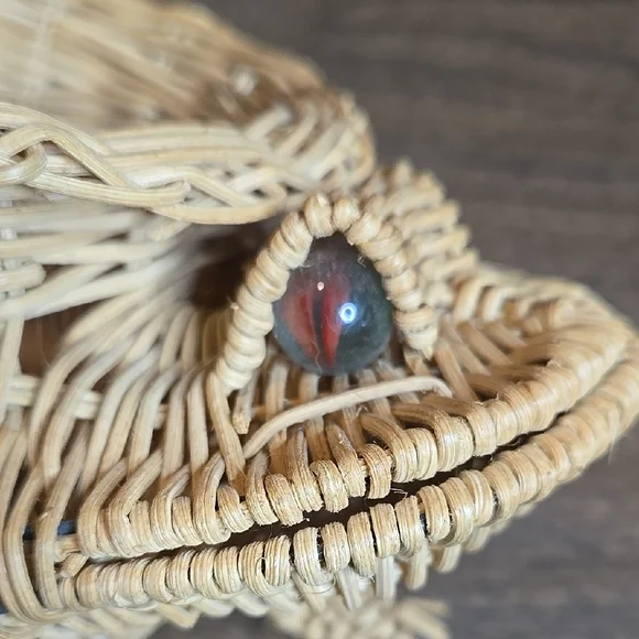 *Vintage 1970s Wicker Frog Planter - Picture 12 of 12